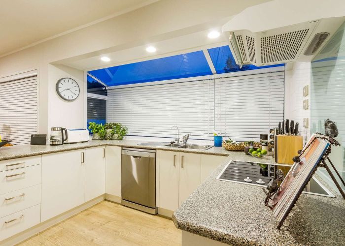  at 134 Lynn Road, Bayview, Auckland