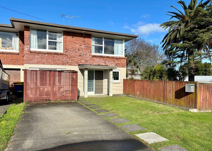  at 48A Gordon Avenue, Milford, North Shore City, Auckland