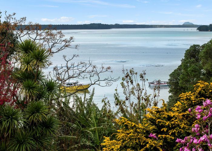  at 9 Giles Way, Katikati