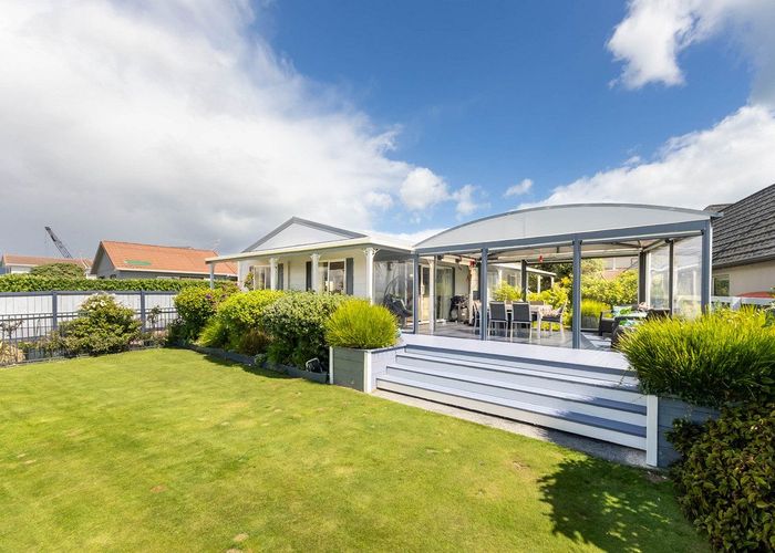  at 260 Manly Street, Paraparaumu Beach, Paraparaumu
