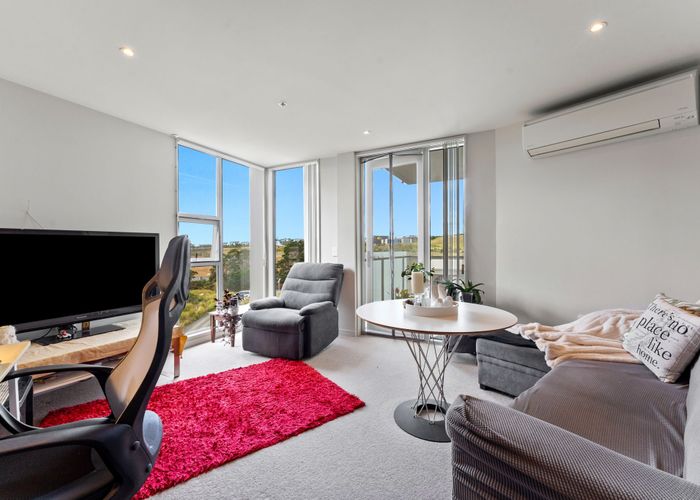  at 403/1 Rose Garden Lane, Albany, North Shore City, Auckland