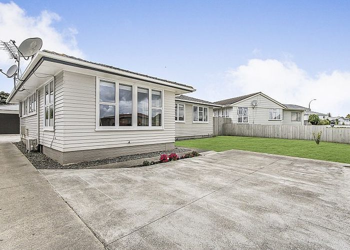  at 11 Windrush Close, Mangere, Manukau City, Auckland