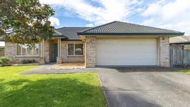  at 10 Brompton Place, Burswood, Auckland