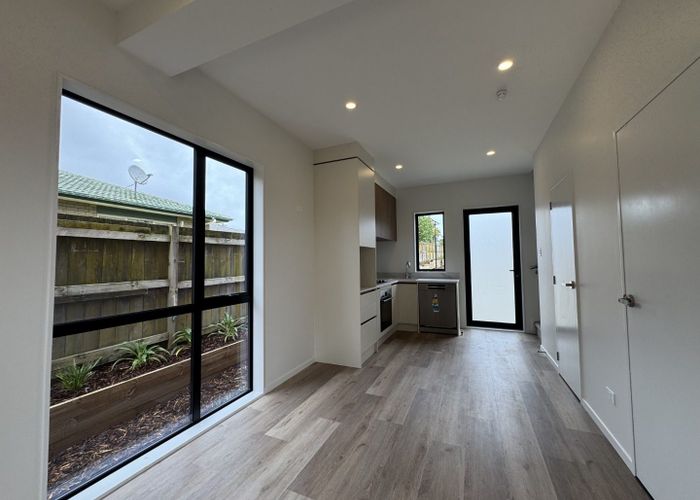  at 37 Crawford Avenue, Mangere Bridge, Manukau City, Auckland