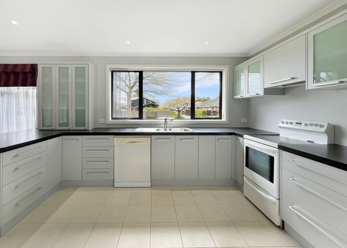  at 17 Burnside Cr, Burnside, Christchurch City, Canterbury