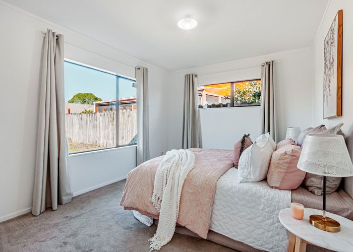  at 3 Robina Court, Burswood, Auckland