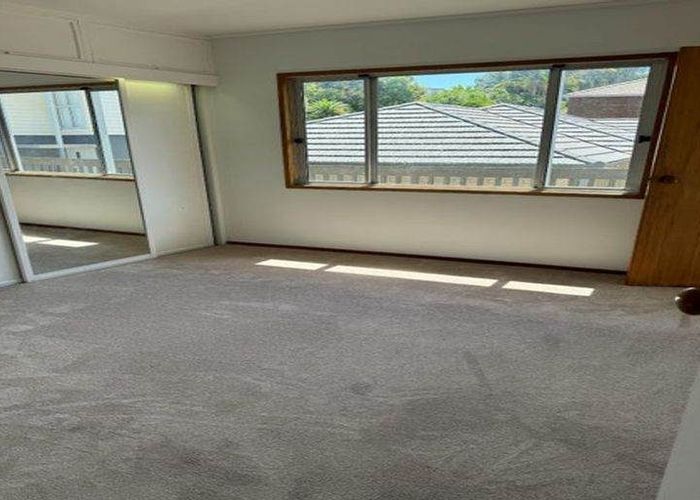  at 42B Hogans Road, Glenfield, Auckland