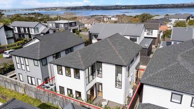  at 5A Fernwood Place, Wai o Taiki Bay, Auckland