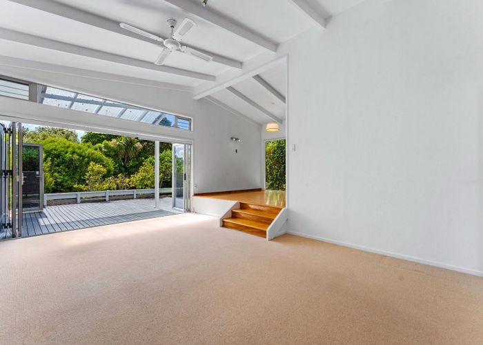  at 42 Woodstock Road, Forrest Hill, North Shore City, Auckland