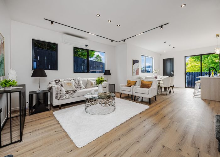  at 1/6 Broadview Place, Howick, Manukau City, Auckland