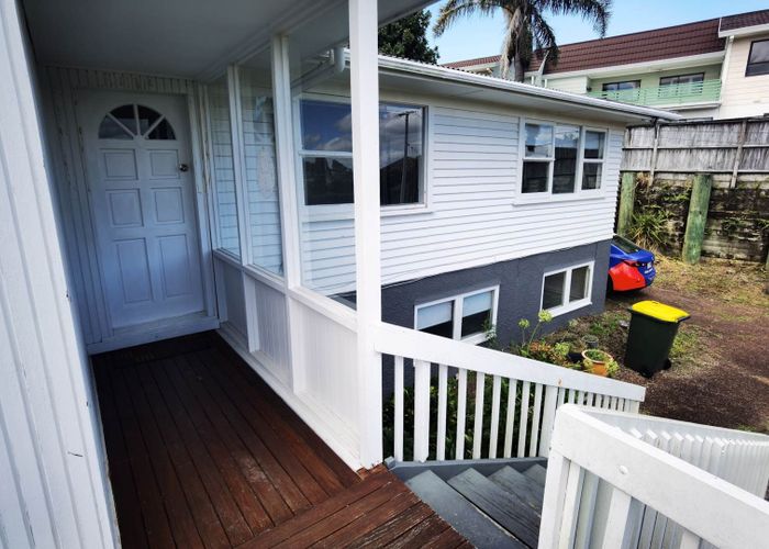  at 78 Pupuke Road, Hillcrest, North Shore City, Auckland