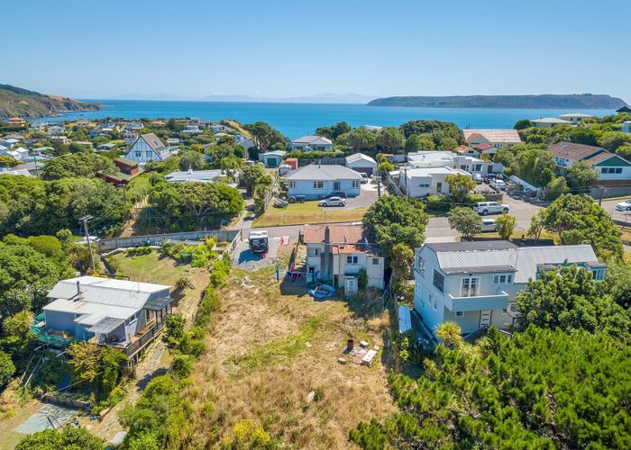  at 1/ 36 Whanake Street, Titahi Bay, Porirua, Wellington