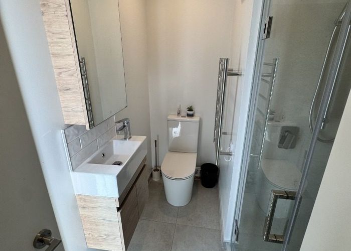  at 1/8 Tonga Place, Riccarton, Christchurch City, Canterbury