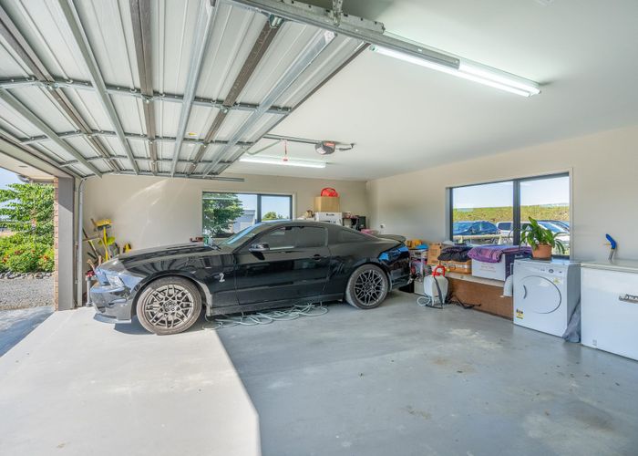  at 180 Moore Road, Lorneville, Invercargill