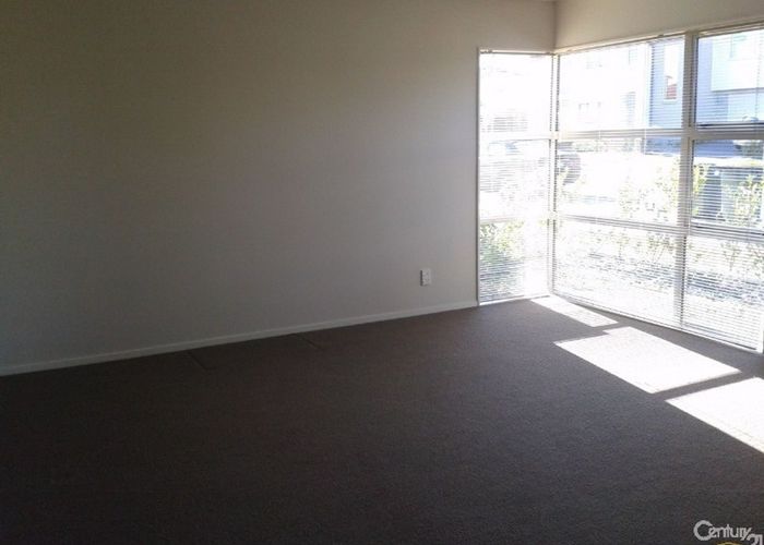  at 5 Lorenzo Way, Flat Bush, Manukau City, Auckland