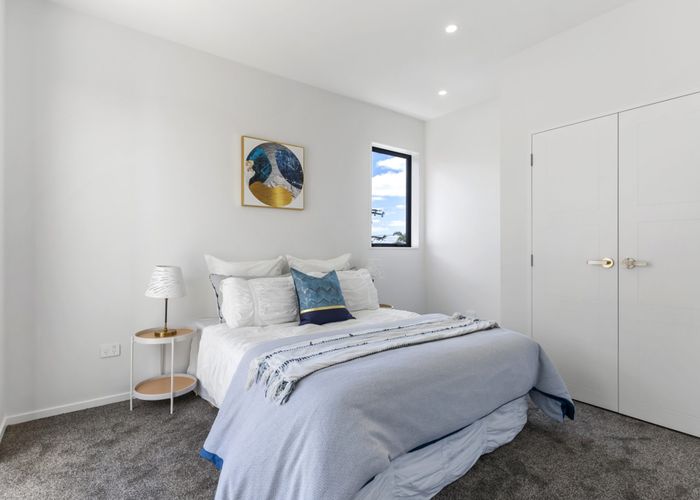  at LOT 2/4 Bruce Road, Glenfield, North Shore City, Auckland