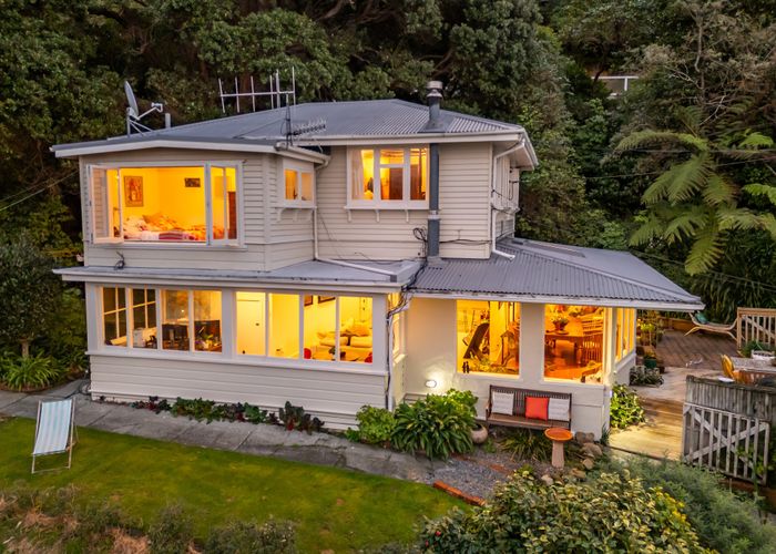  at 46 Fortification Road, Karaka Bays, Wellington, Wellington