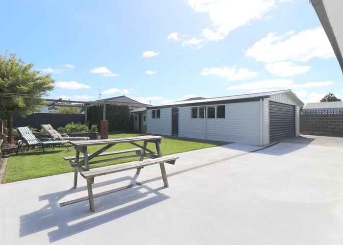  at 82 Edinburgh Crescent, Waikiwi, Invercargill