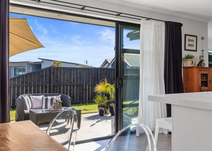  at 6 Coolgardie Close, Papamoa