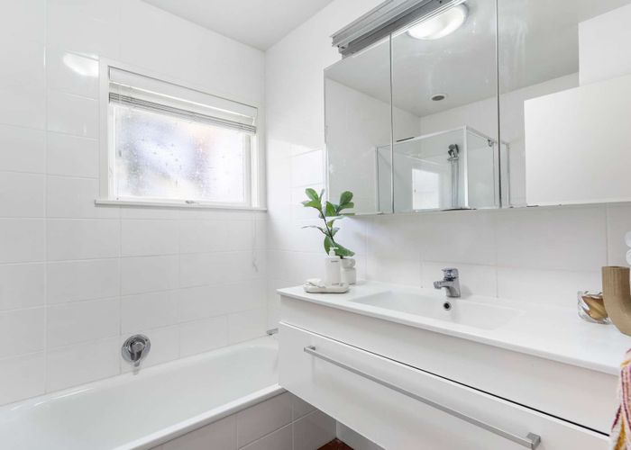  at 7 Maugham Drive, Bucklands Beach, Auckland