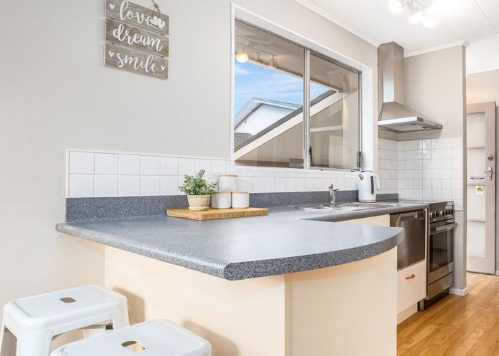  at 32 Brightwater Crescent, Totara Park, Upper Hutt, Wellington