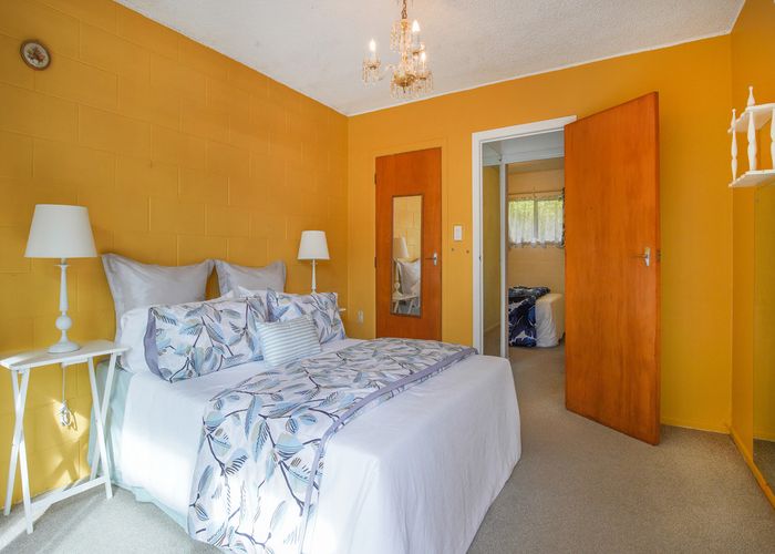  at 4/35 St Lukes RD, Mt Albert, Auckland