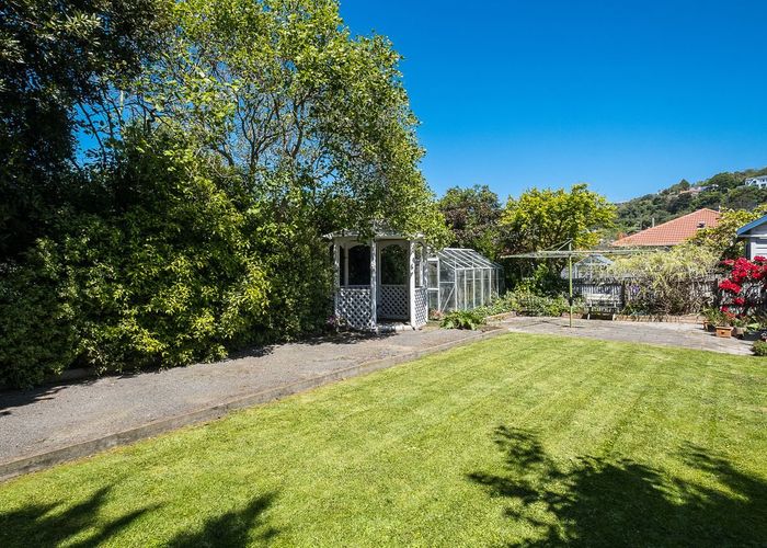 at 6 Ings Avenue, Saint Clair, Dunedin