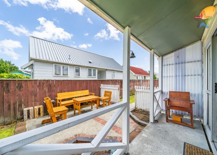  at 1A Randwick Crescent, Moera, Lower Hutt