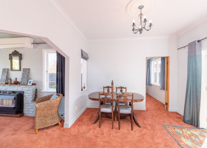 at 9 Mangaroa Hill Road, Maoribank, Upper Hutt, Wellington
