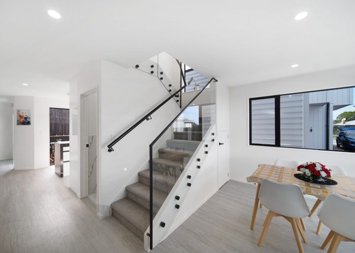  at 4/6 Pikitea Road, Mangere Bridge, Manukau City, Auckland