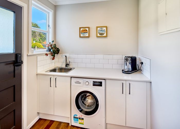 at 33 Gibson Crescent, Naenae, Lower Hutt, Wellington