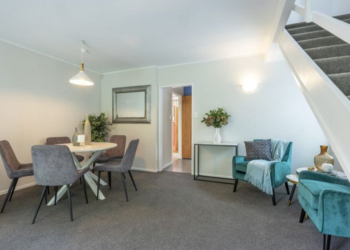  at 3/1 Grotto Street, Te Papapa, Auckland