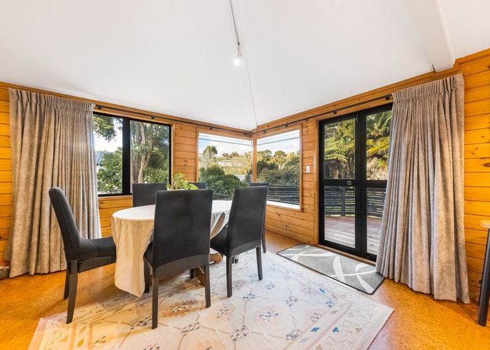  at 5 Takapu Street, Henderson, Waitakere City, Auckland