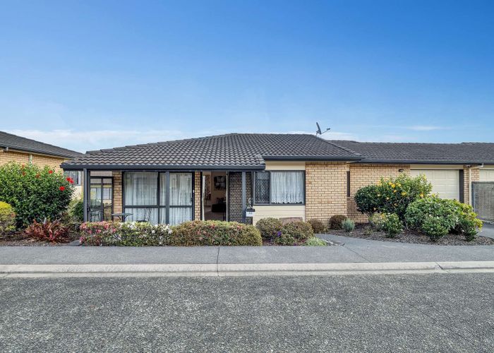  at 14/197 Royal Road, Massey, Waitakere City, Auckland