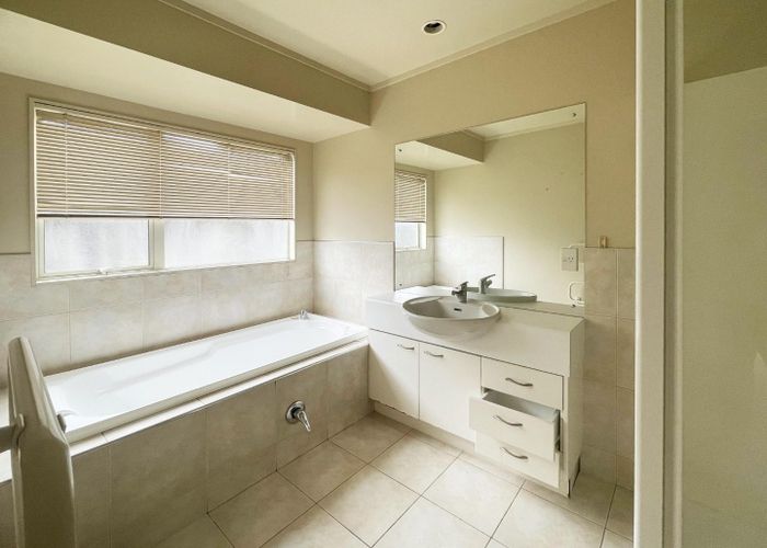  at 3 Kilbaha Close, East Tamaki, Manukau City, Auckland