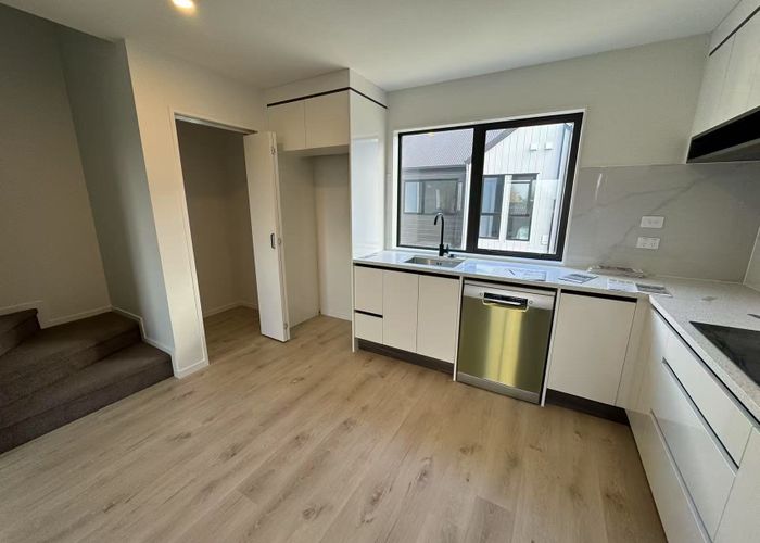  at 4/25 Taikata Road, Te Atatu Peninsula, Waitakere City, Auckland