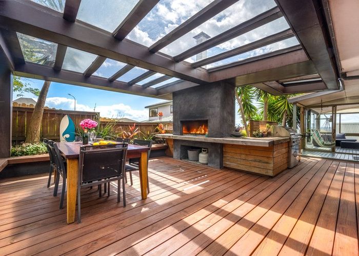  at 13A Cambric Place, Botany Downs, Auckland