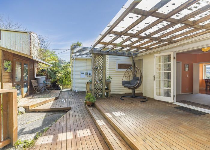  at 13 St Albans Avenue, Karori, Wellington