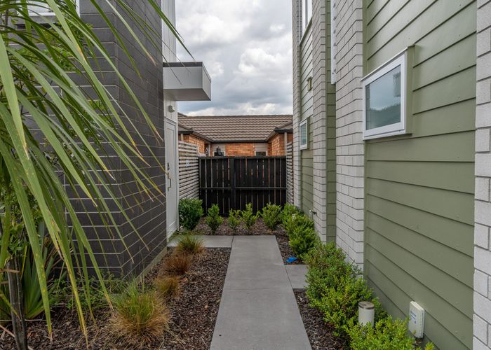  at 14/10 Burrows Place, Frankton, Hamilton, Waikato