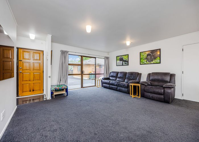  at 4/17 Ross Martin Court, Conifer Grove, Papakura, Auckland