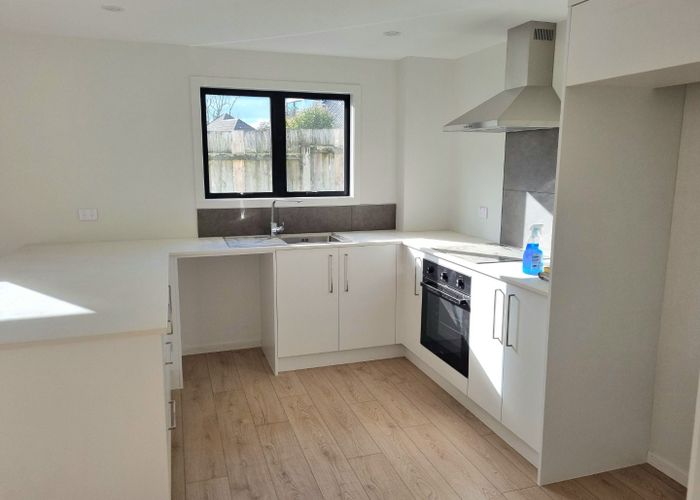  at 12A Sunward Rise, Glenfield, North Shore City, Auckland