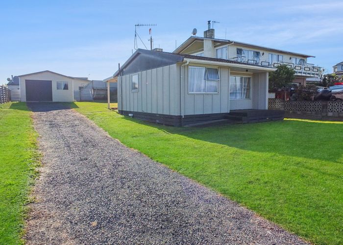  at 11 Chaffey Street, Foxton Beach, Foxton
