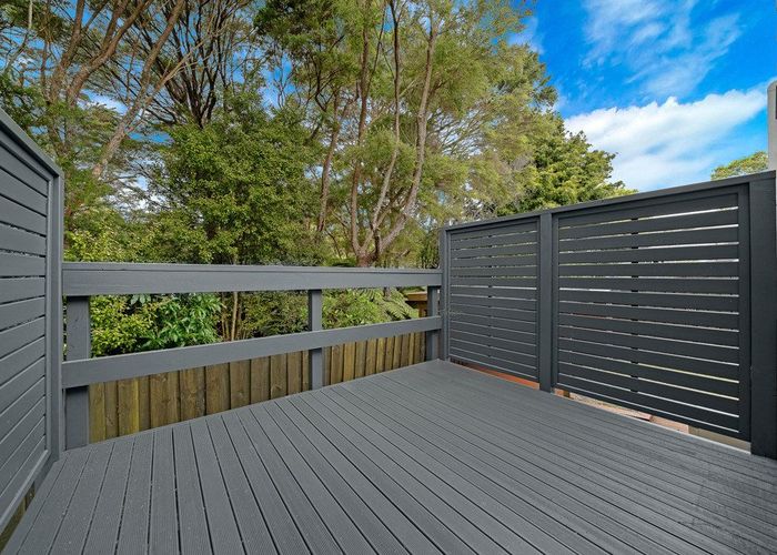  at 77 Meadowvale Rise, Titirangi, Waitakere City, Auckland