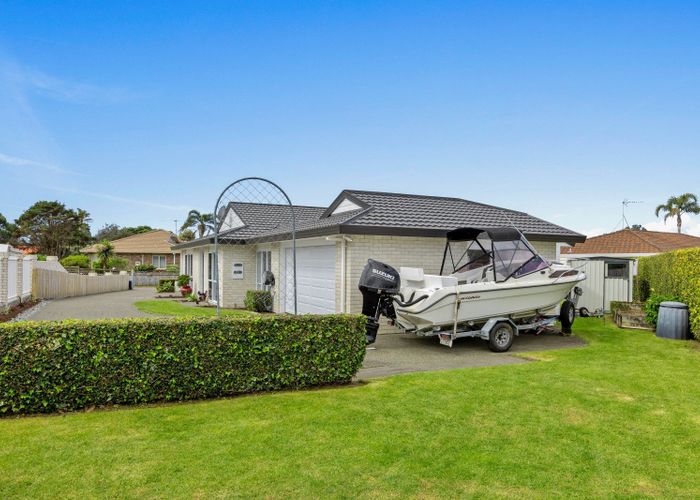  at 3 Lakeside Drive, Orewa, Orewa
