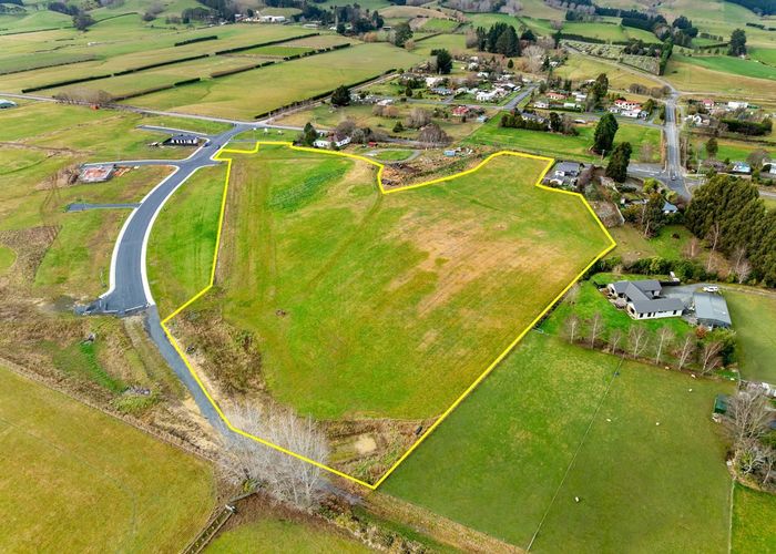  at 21 Back Road, Milton, Clutha, Otago
