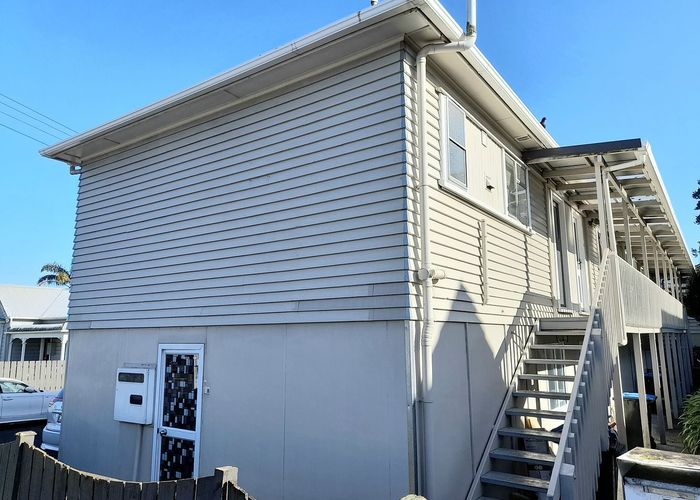  at 5B Rosebank Road, Avondale, Auckland