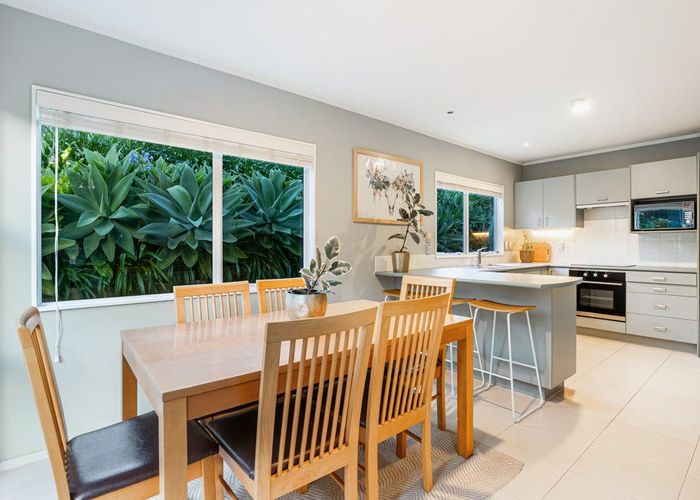  at 21 Donald Street, Stanmore Bay, Rodney, Auckland