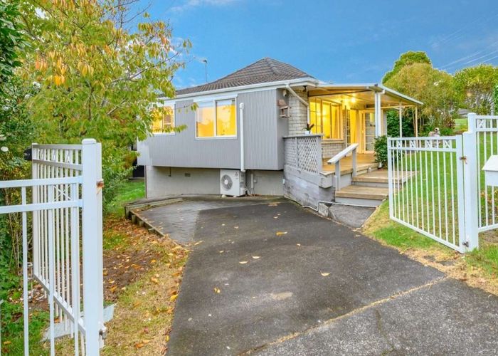  at 1/27 Parkhill Road, Mellons Bay, Manukau City, Auckland