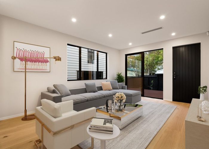  at 8B Catalina Crescent, Forrest Hill, North Shore City, Auckland