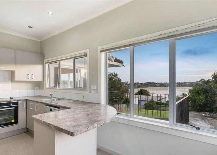  at 24 Church Crescent, Panmure, Auckland City, Auckland